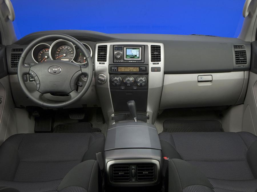  Toyota 4Runner Trail 2005 года  (фото 13 из 15)